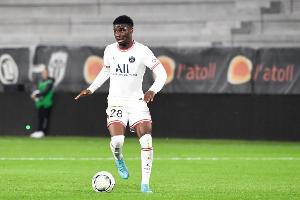 开云APP下载-法媒：尼斯和塞维利亚均有意租借引进法兰克福中场埃比姆贝