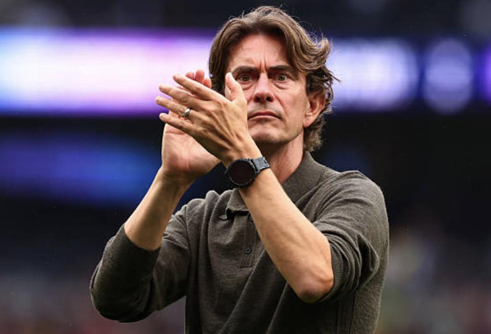 KAIYUN移动端-弗兰克：我对西蒙斯充满期待；球队的传球、盘带和触球不理想