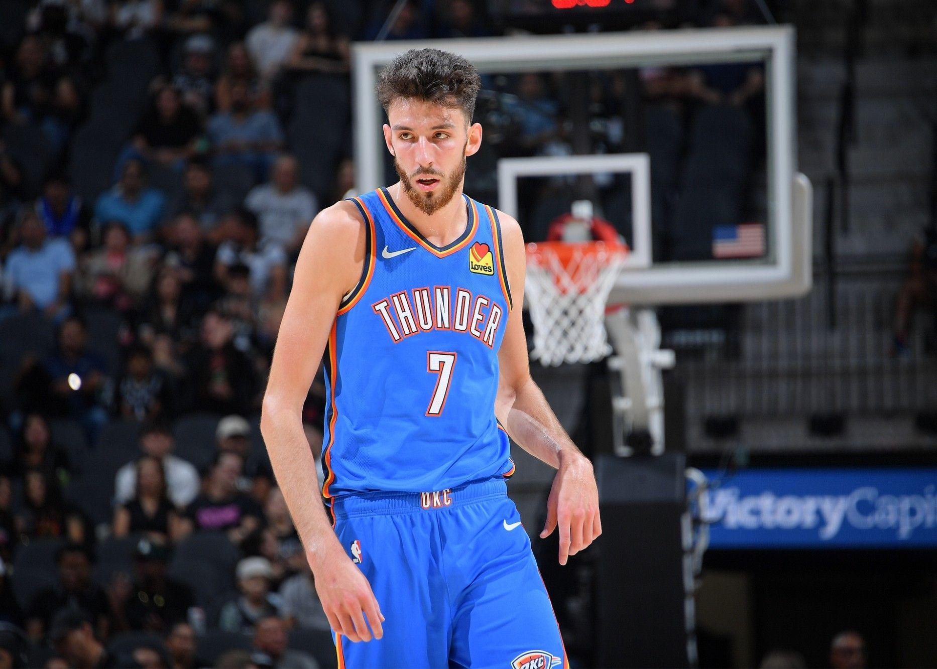 NBA官网评选明年有望首次入选全明星的球员：霍姆格伦领衔