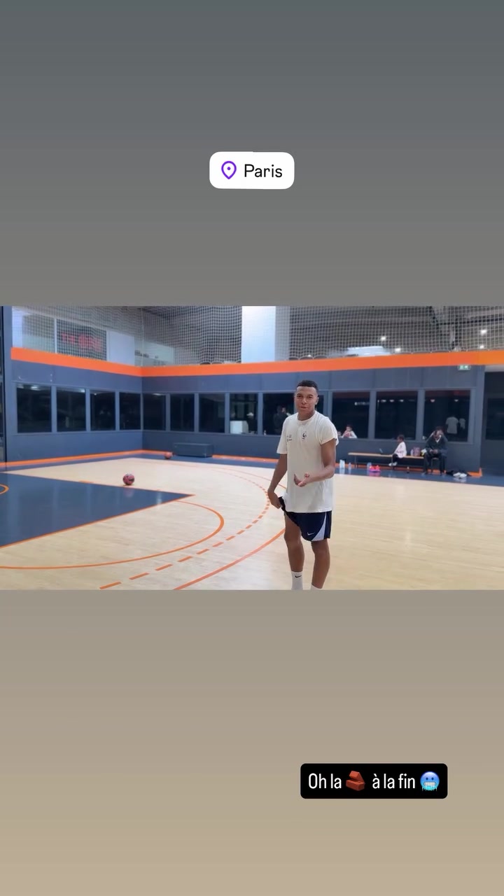 神龟尖叫！姆巴佩挑战连进3个3分球，梅开二度后戴帽失败痛苦大喊