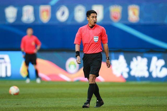 中国裁判再亮相12强赛 马宁等先赴韩国再转战约旦