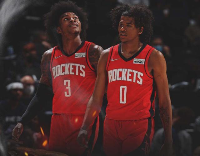 开云APP下载-格林低迷莫布利闪光 众新秀揭幕战表现各有千秋